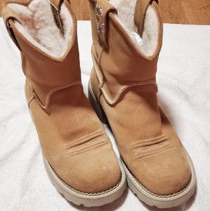 Ariat Boots sz 9
